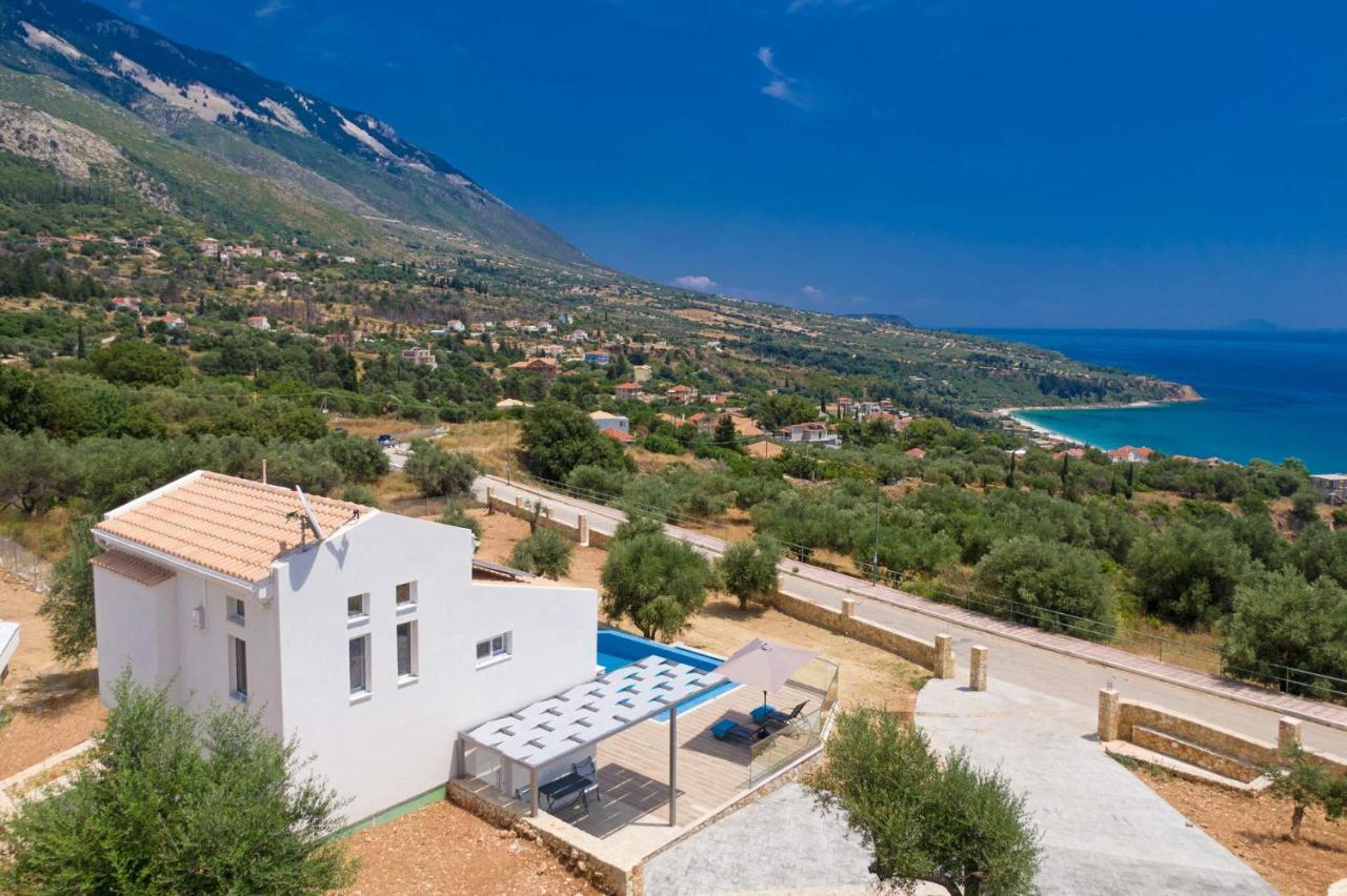 Michou Thalassa By Lourdata (Kefalonia)