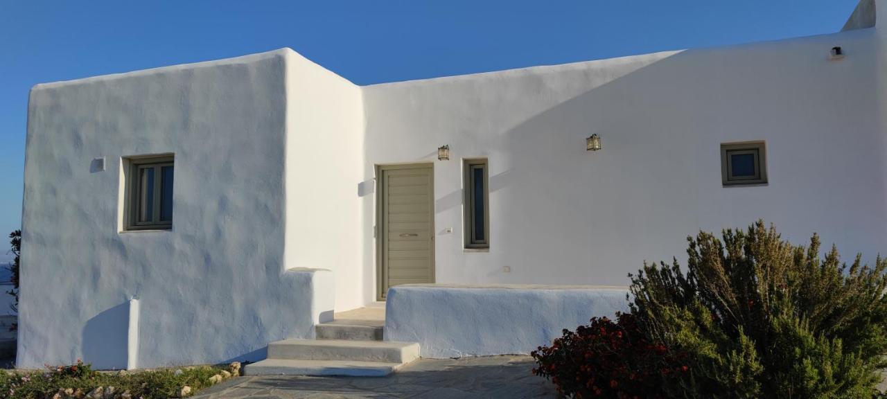 Holiday home White House With Sea View Ambelas
