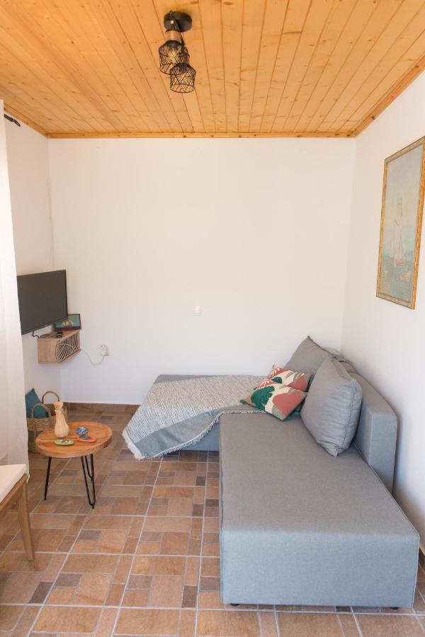 Apartment Althea - Cozy With Spacious Terrace Views
