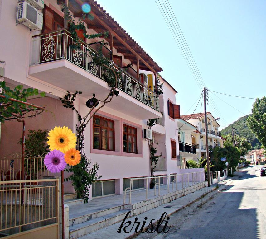 Apartment Kristi Poros (Kefalonia)