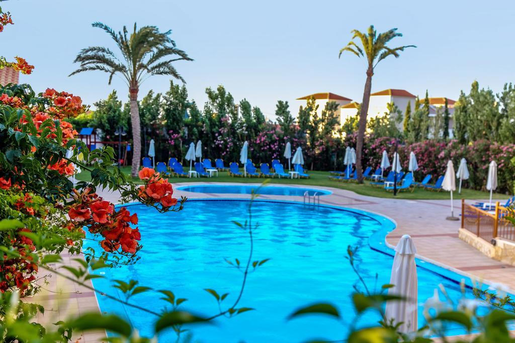 Hotel Adelais 2*