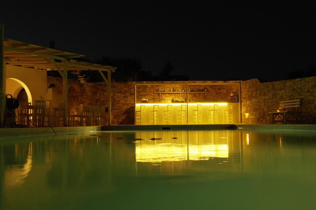 Paradise (adults Only) 3*