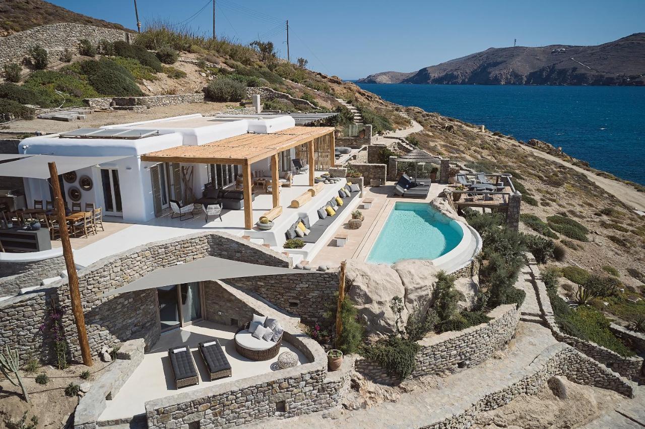 Villa Barbarossa - Elegant Beachfront Retreat With Heated Pool & Outdoor Gym * Ftelia (Mykonos)