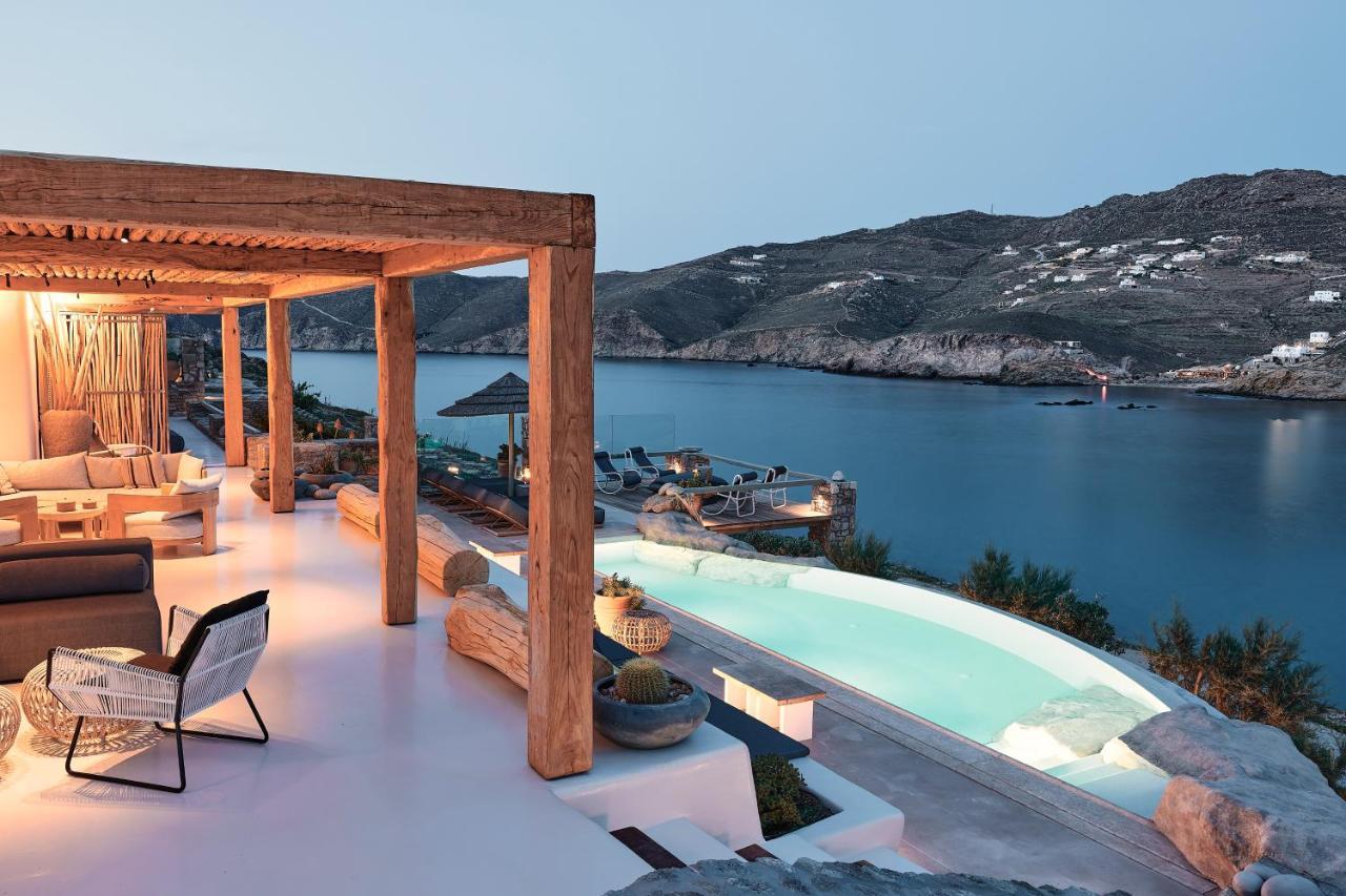 Villa Barbarossa - Elegant Beachfront Retreat With Heated Pool & Outdoor Gym Villa