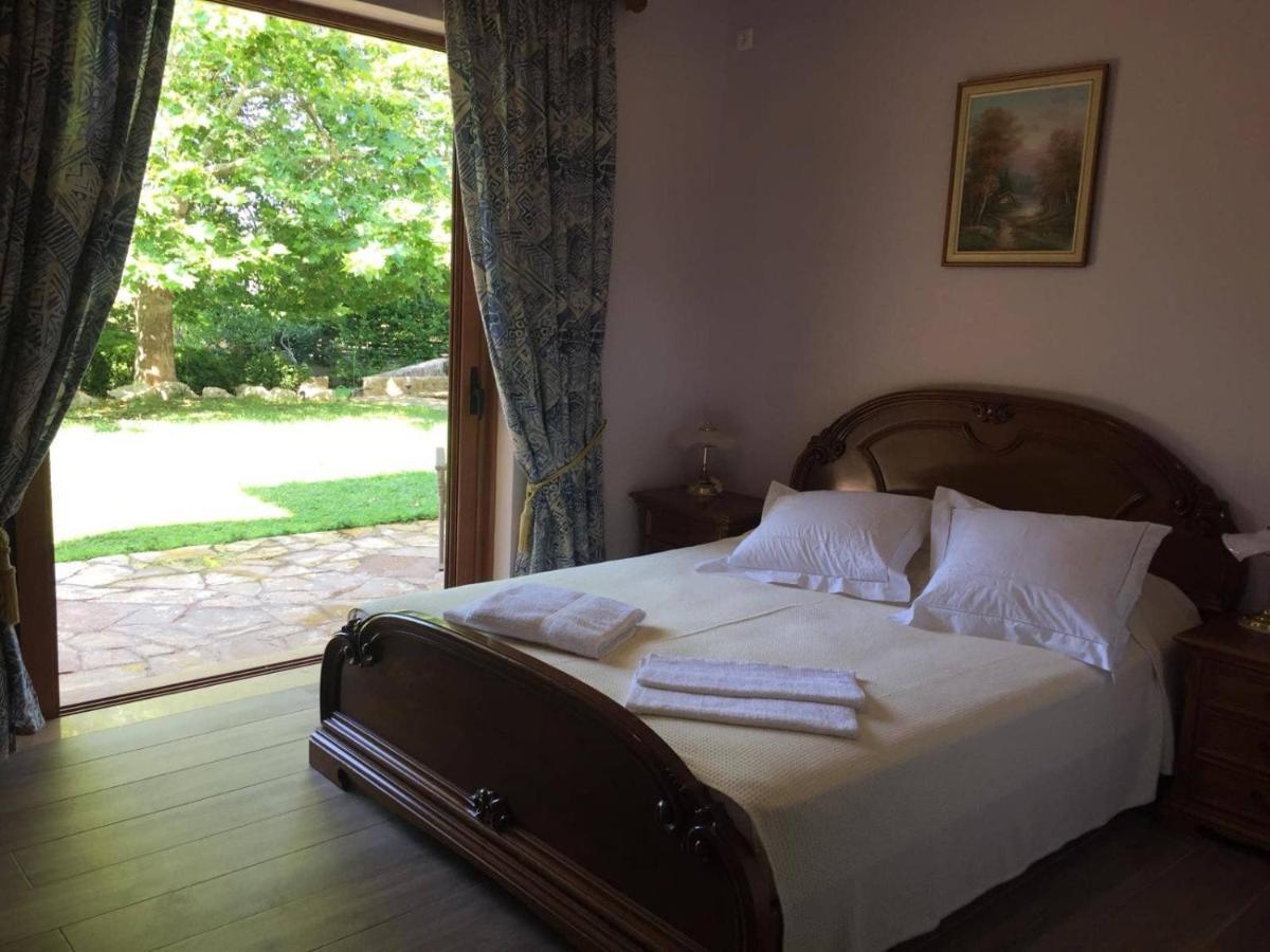 Platanus Gardenhouse Apartment *