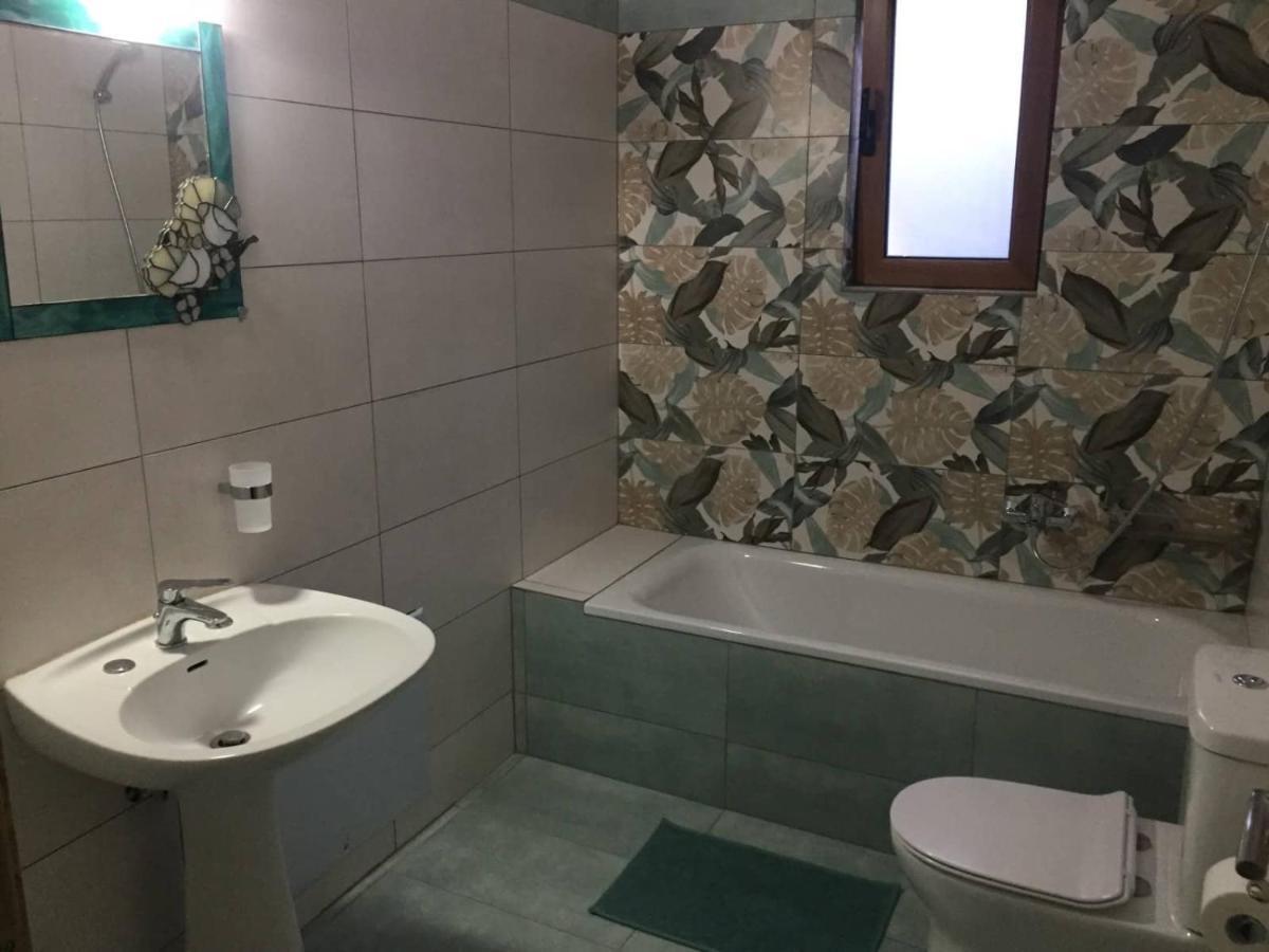 Platanus Gardenhouse Apartment *