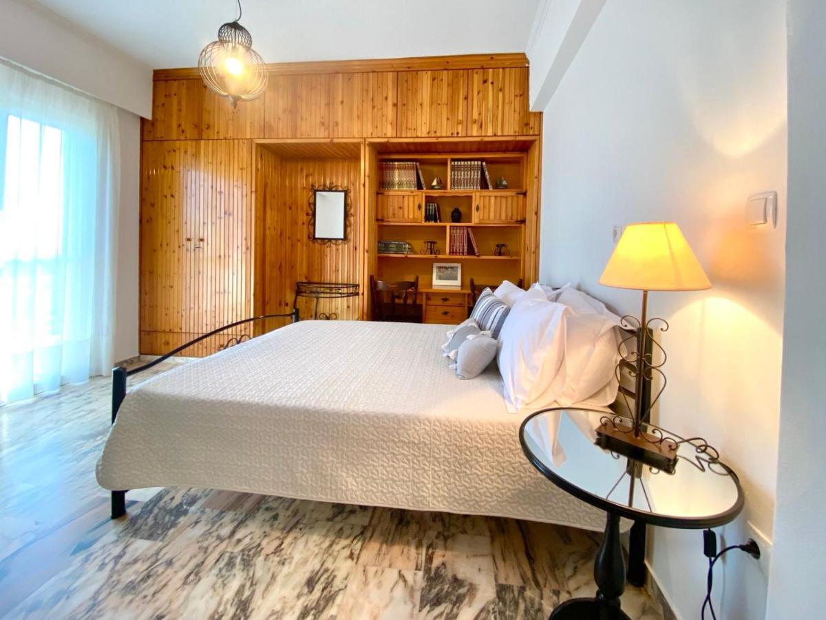 Cleopatra Villa *