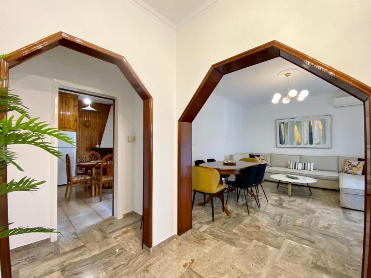Cleopatra Villa *