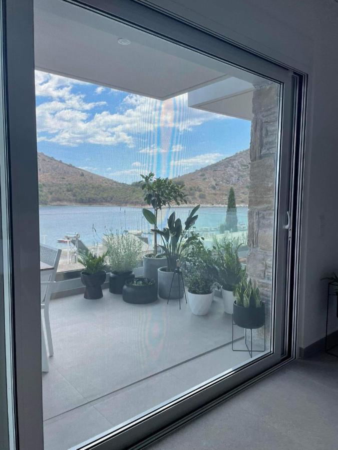 Thea Luxury Apartment Tolo