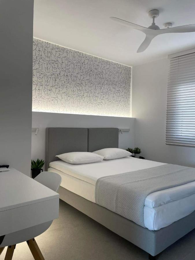 Thea Luxury Apartment Tolo