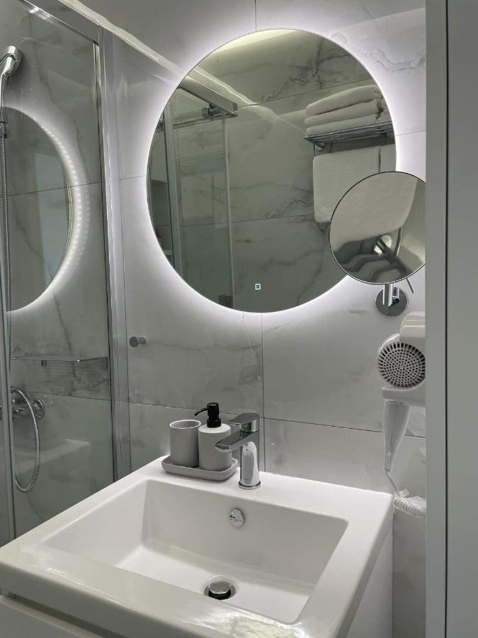 Apartment Thea Luxury