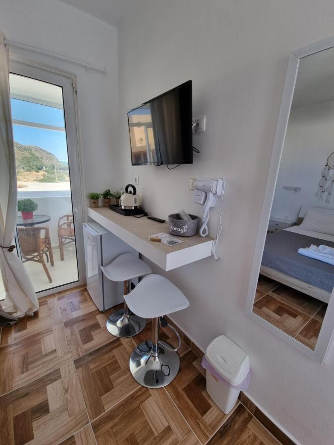 12 Senses Sea View Aparthotel