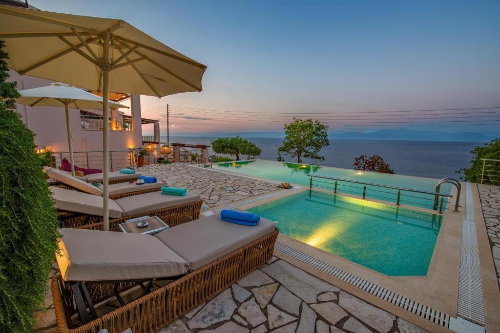 Sea View With Pool