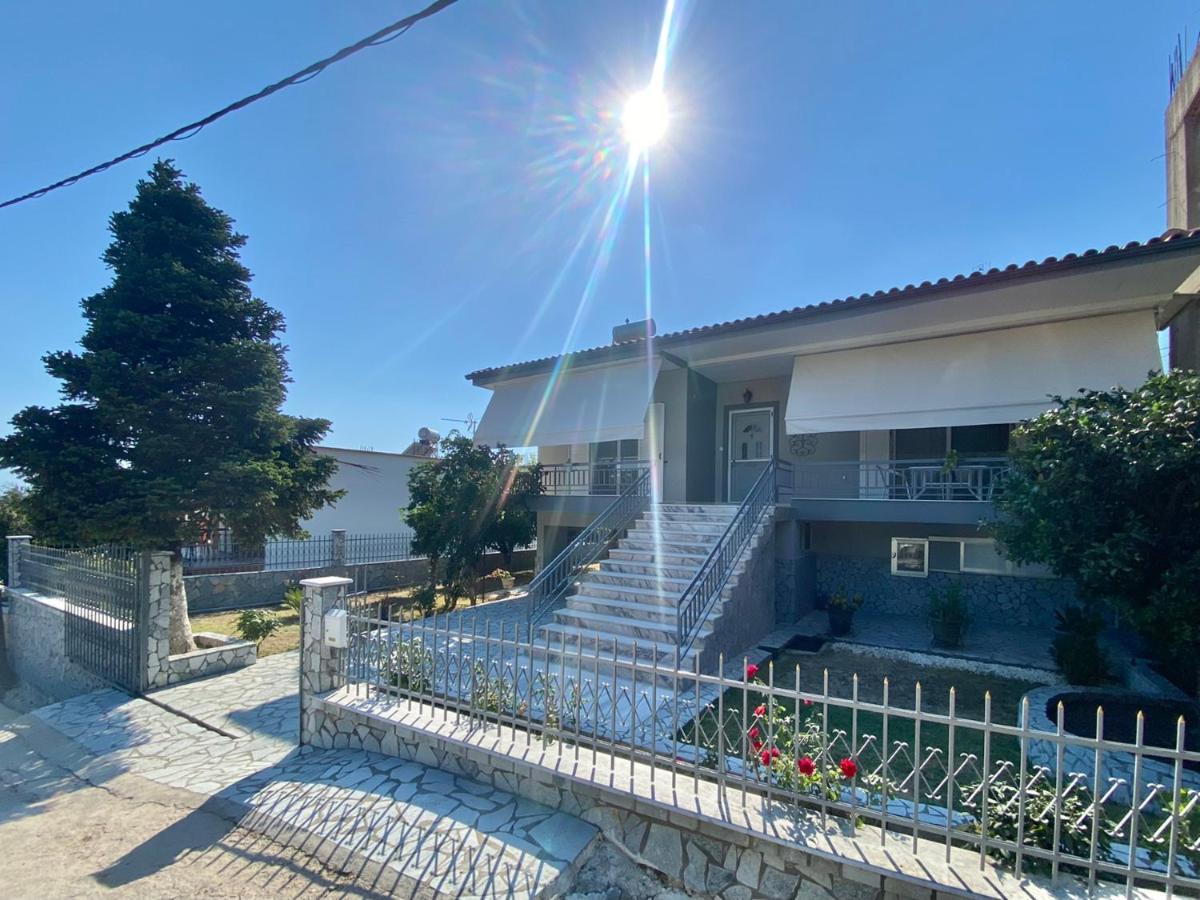 Cleopatra Villa *