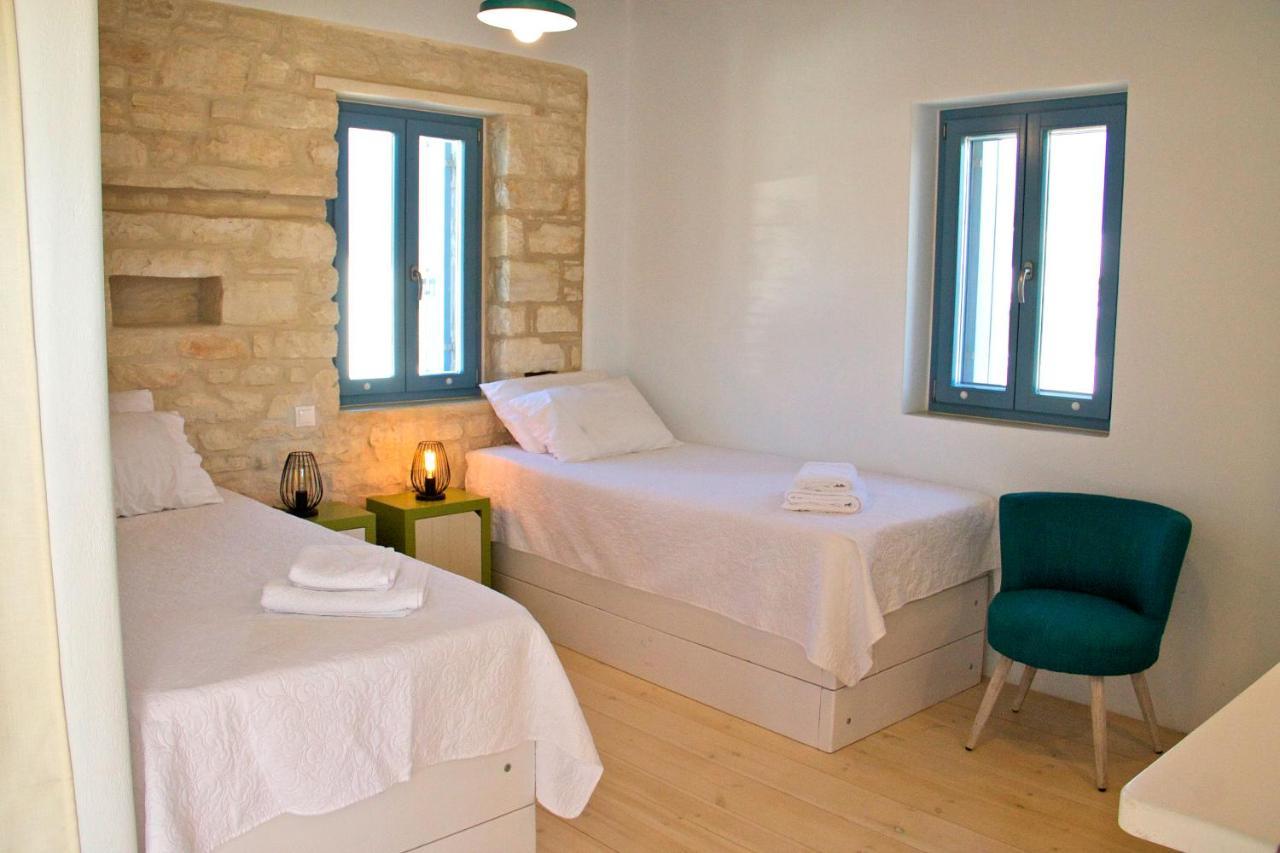 Nomads House * Logaras