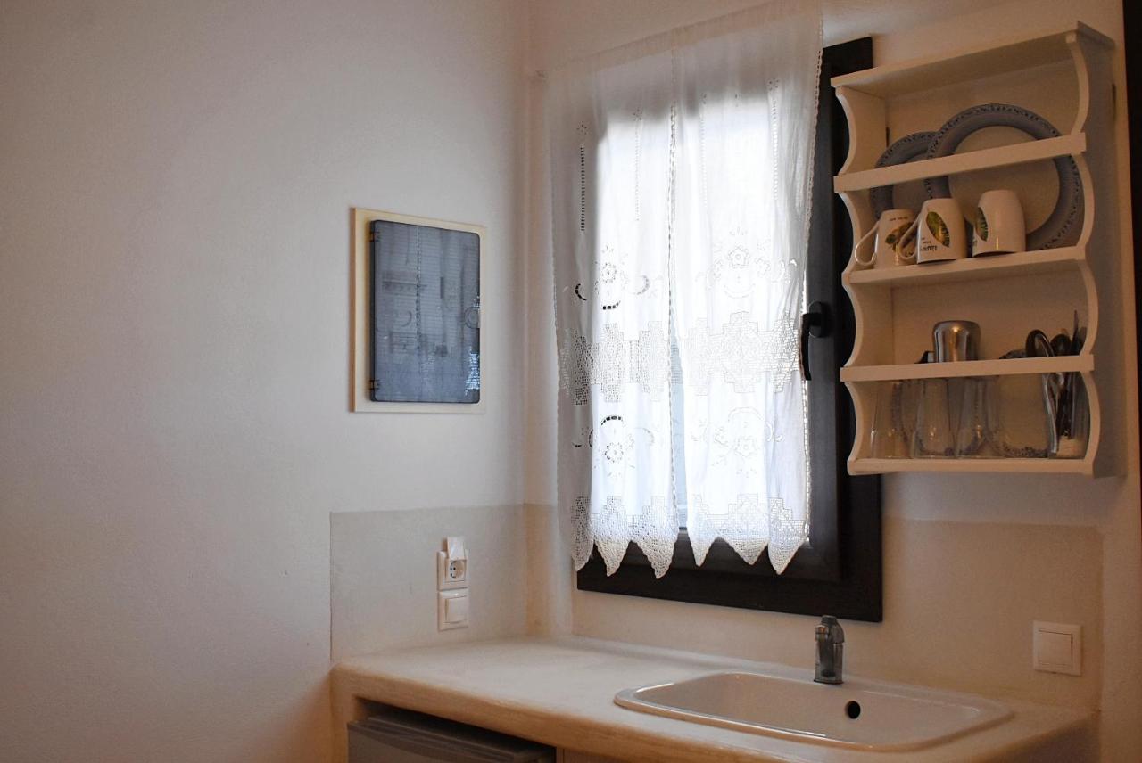 Apartment Tzamaros Studios Merichas