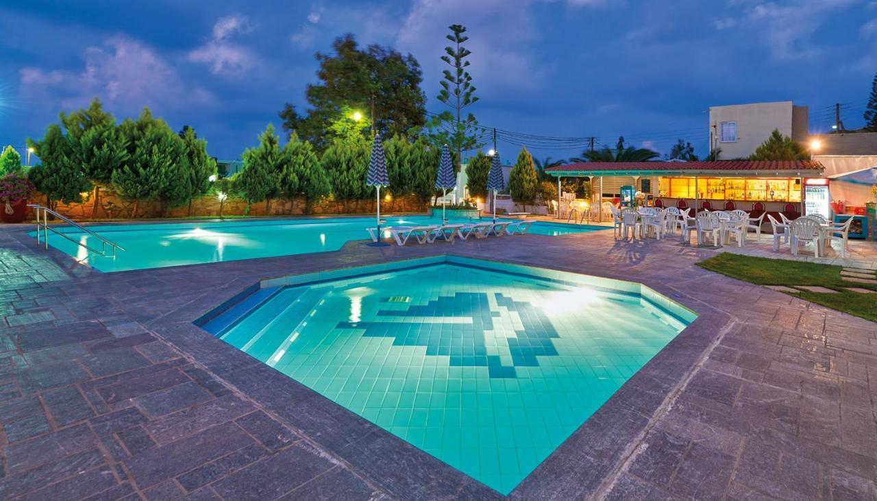 Koukouras Hotel