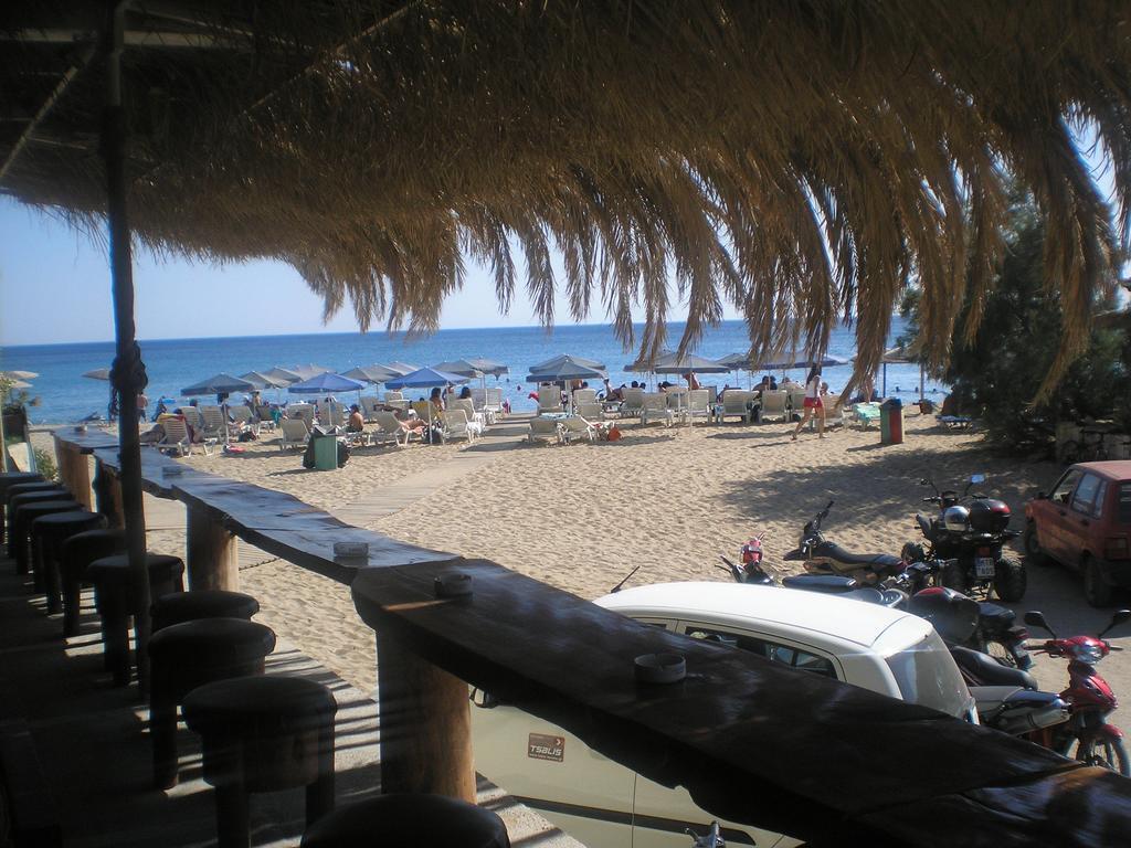 Apollon Aparthotel 3*