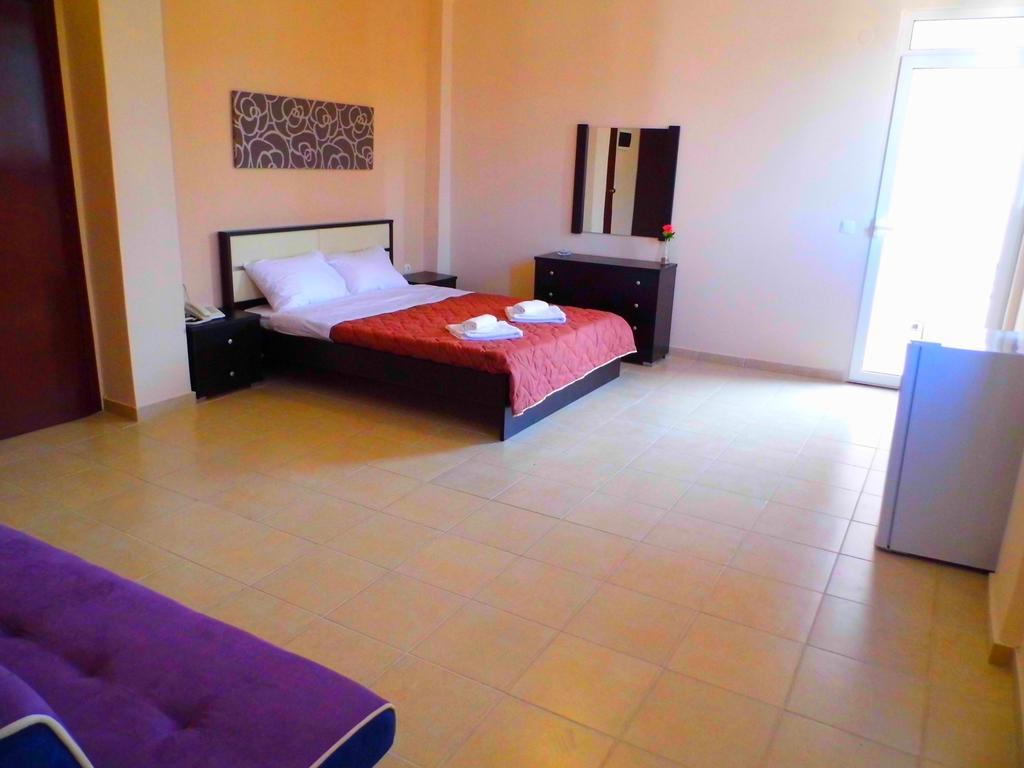 Golden Hotel