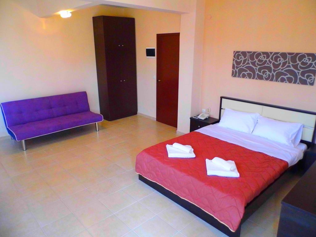 Golden Hotel