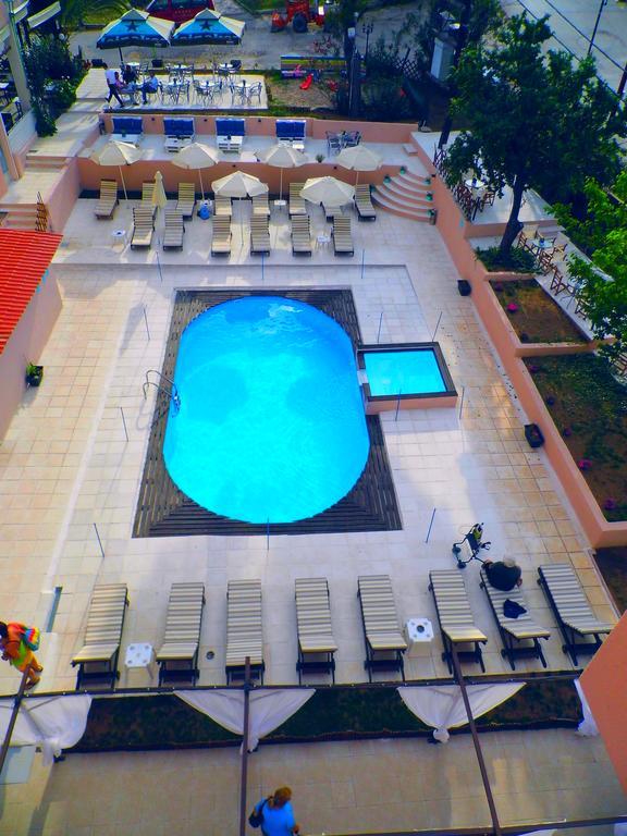Hotel Golden 3*