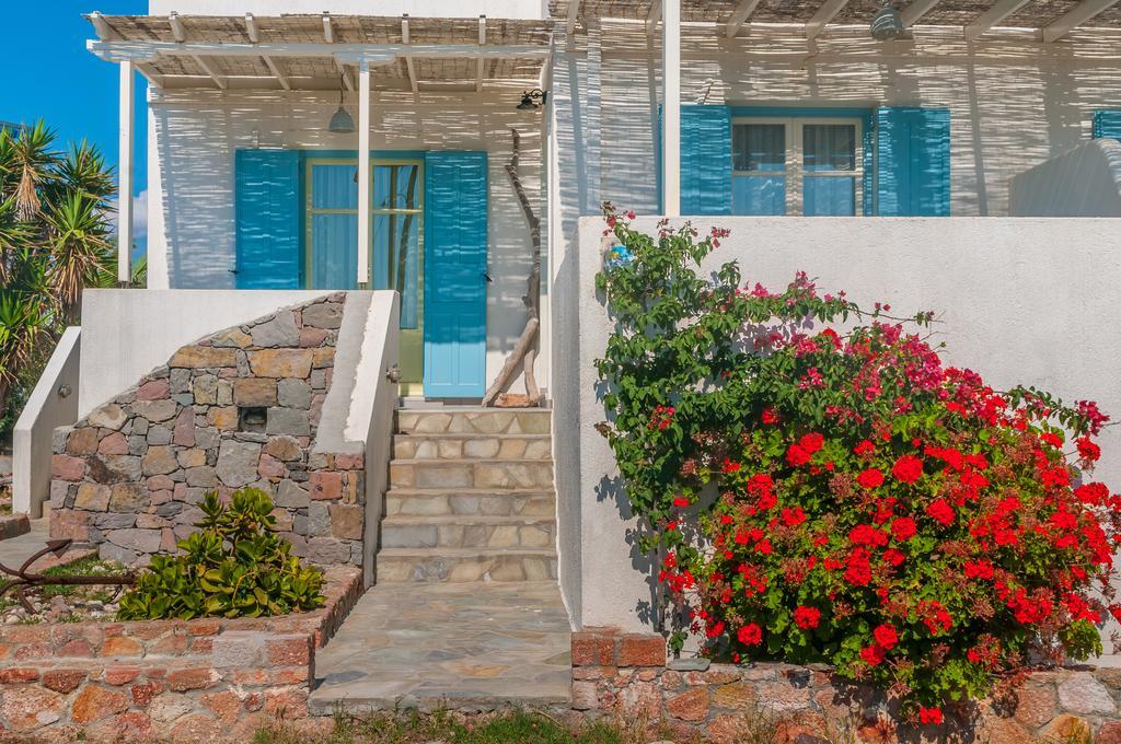 Guest house Faros Milos Island
