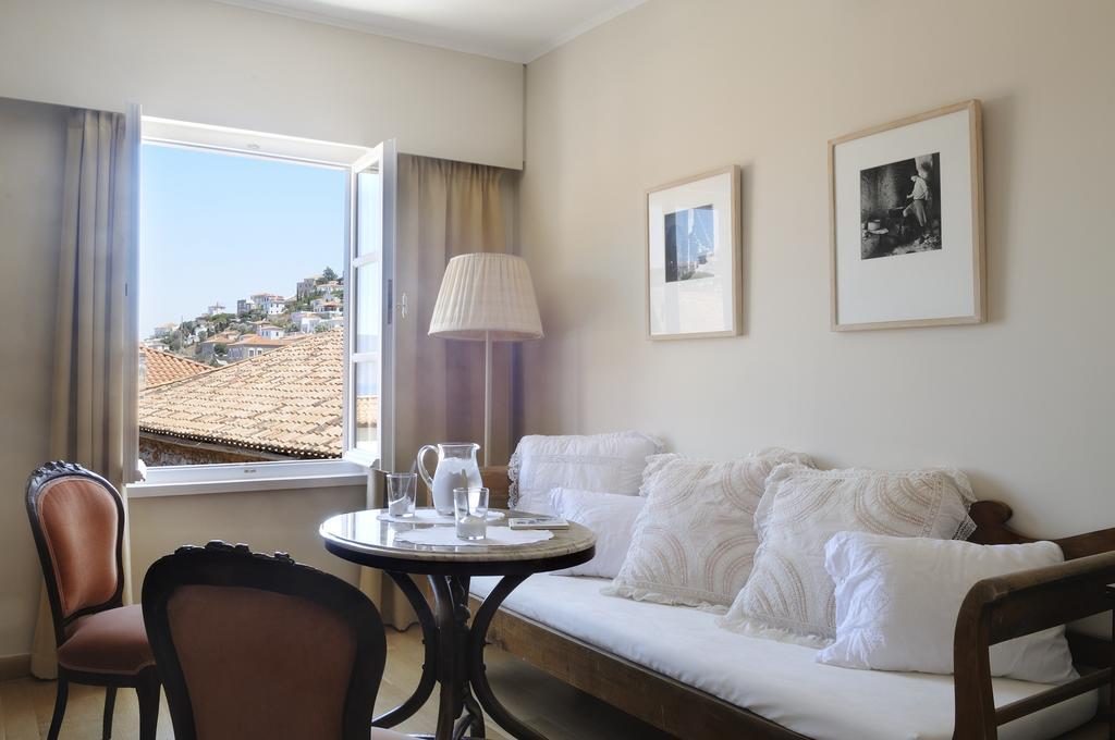 Leto Hydra Hotel