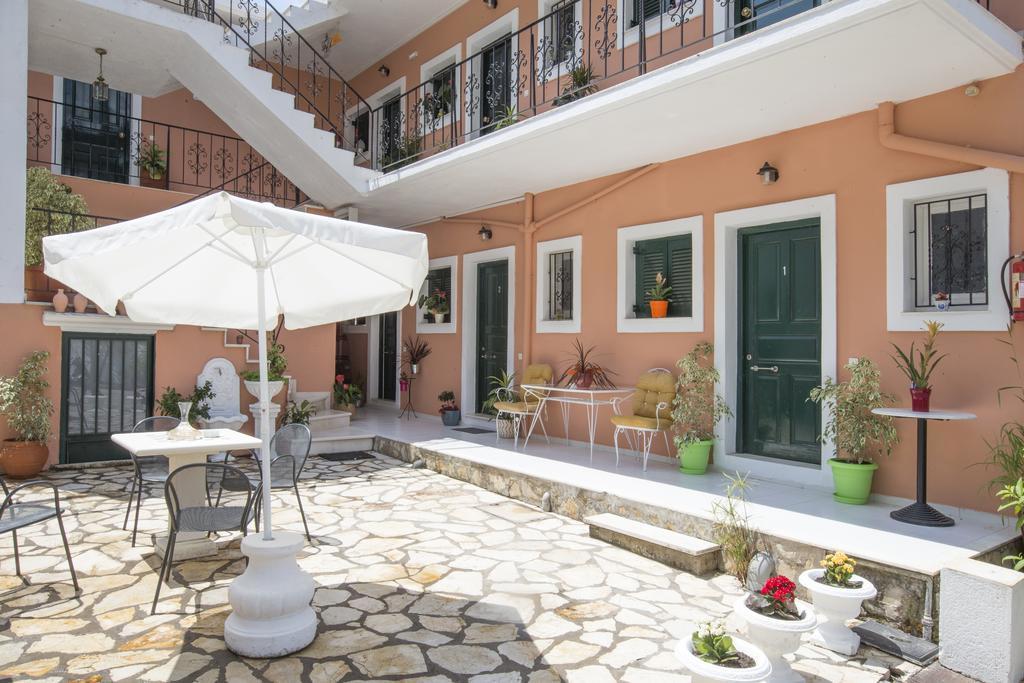 Xristina Apartment Dafnila