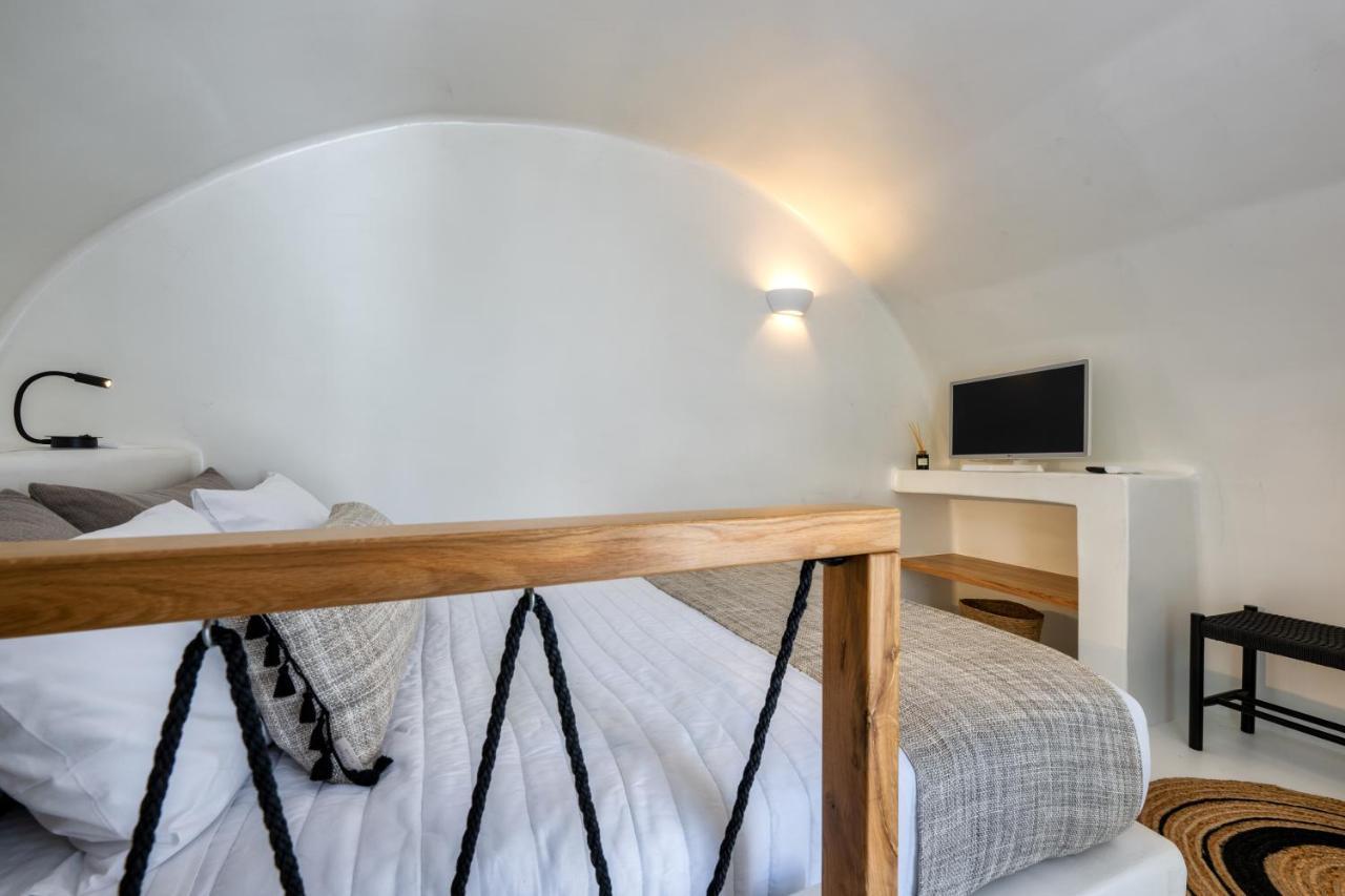 Aparthotel Hill Fira (Santorini)