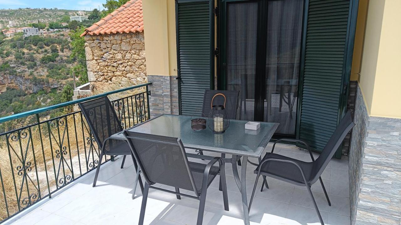 Apartment Frygano 1 Oitilon