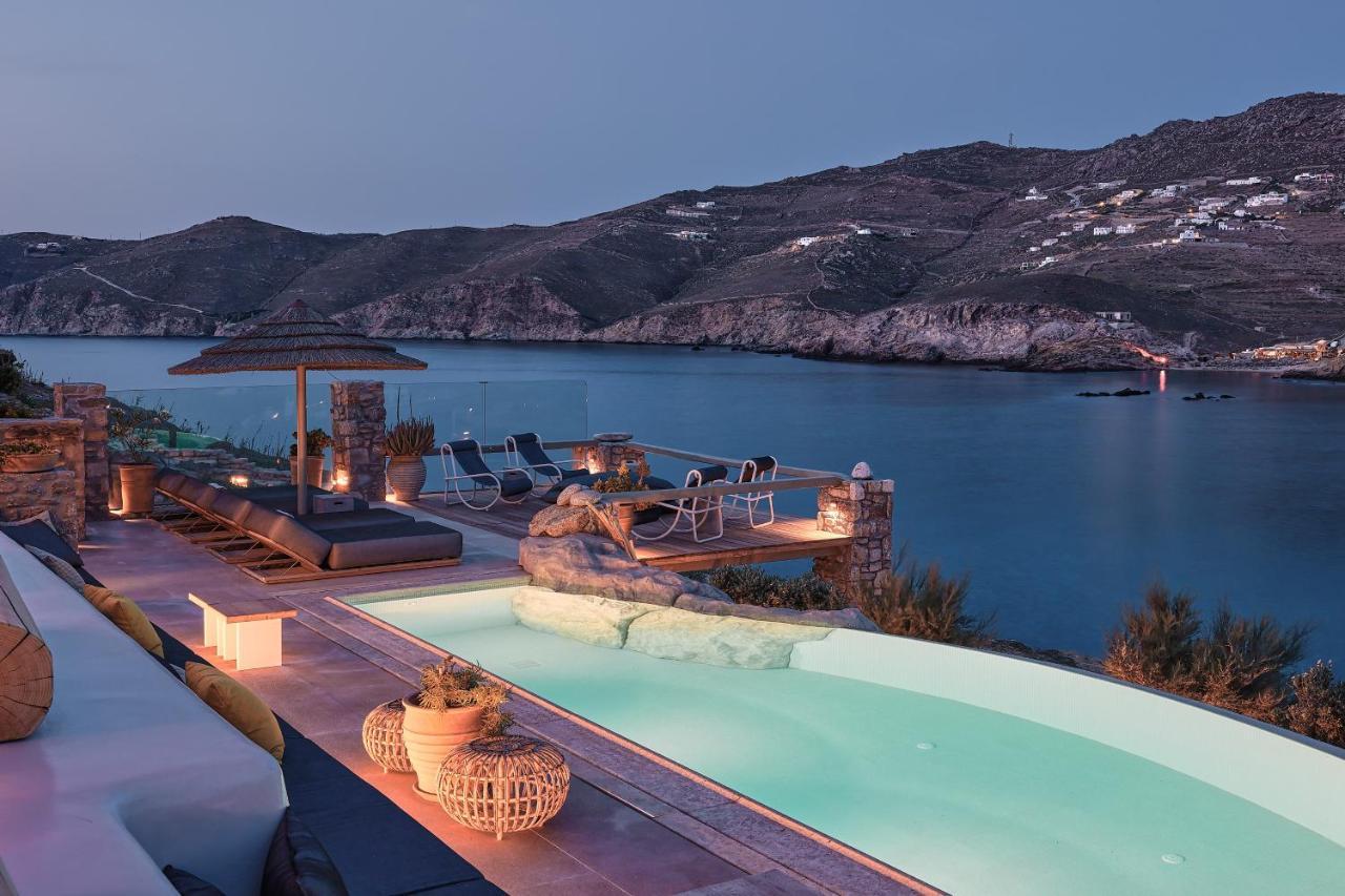 Villa Barbarossa - Elegant Beachfront Retreat With Heated Pool & Outdoor Gym * Ftelia (Mykonos)