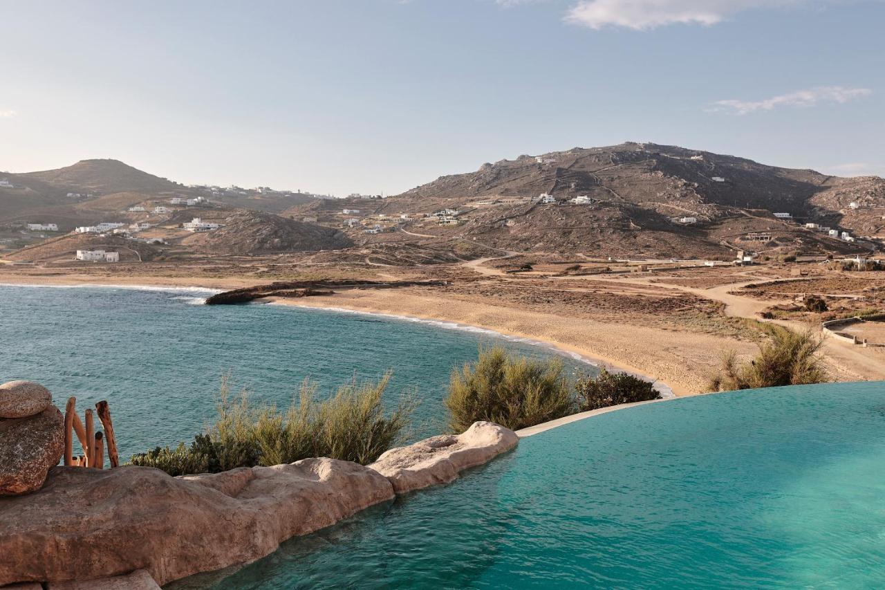 Villa Villa Barbarossa - Elegant Beachfront Retreat With Heated Pool & Outdoor Gym