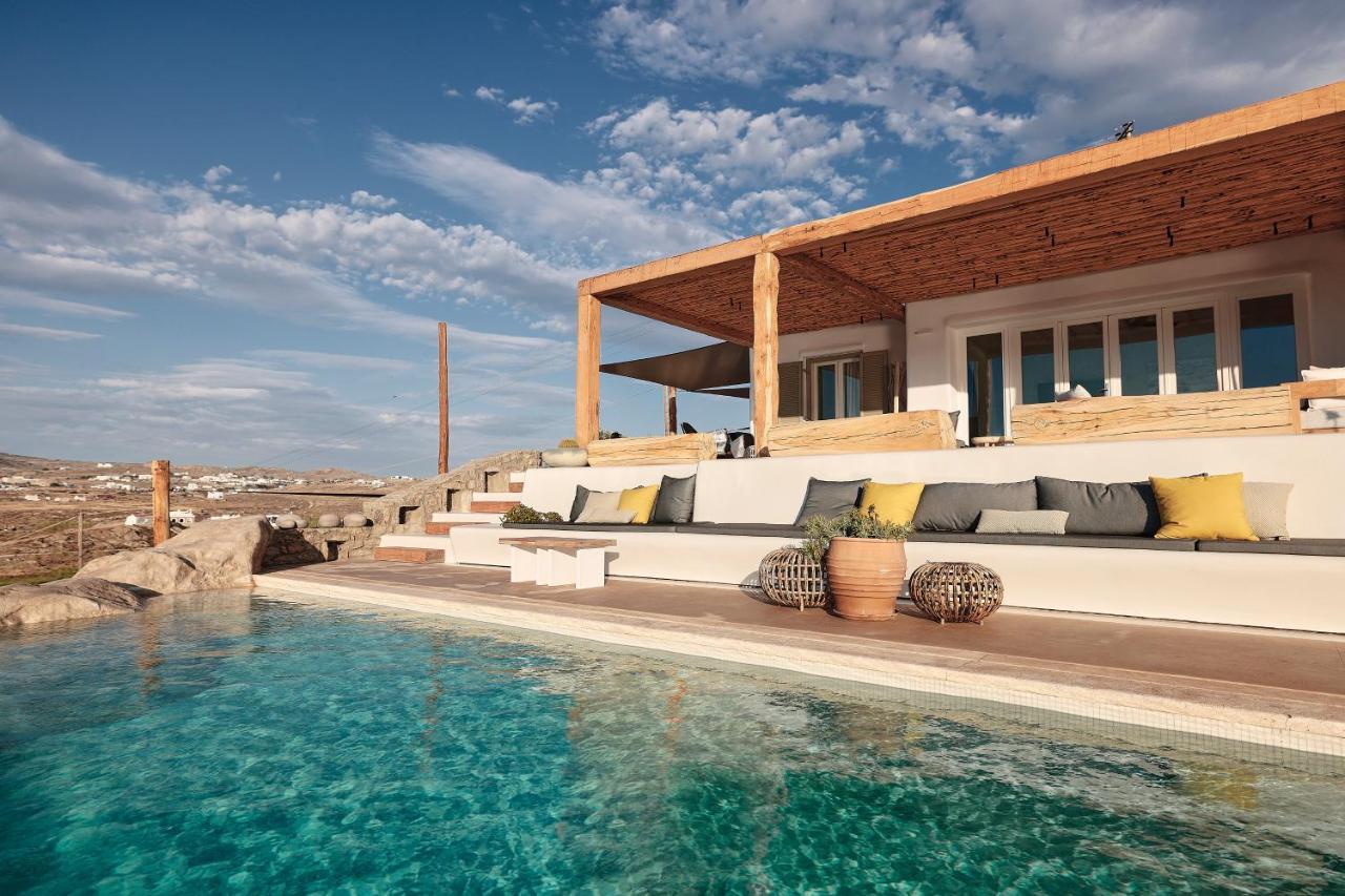 Villa Barbarossa - Elegant Beachfront Retreat With Heated Pool & Outdoor Gym Ftelia (Mykonos)