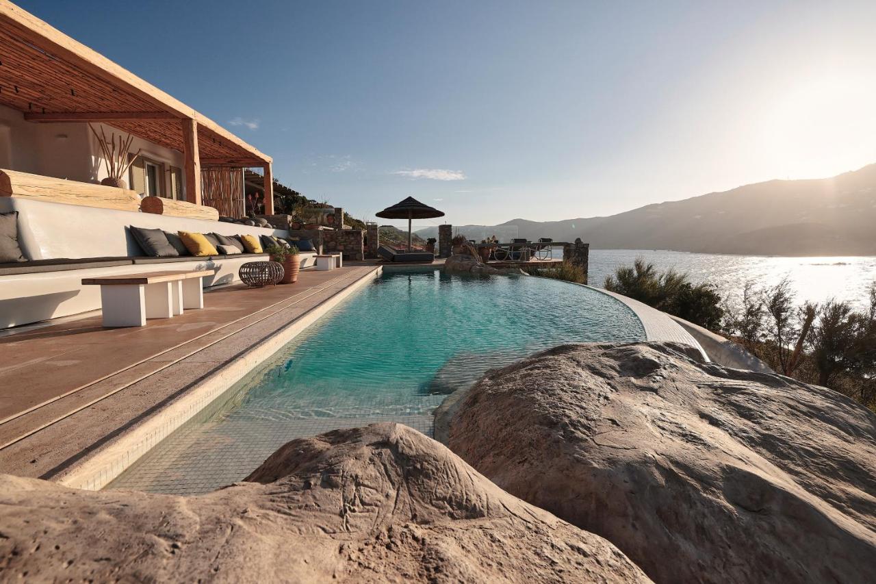 Villa Barbarossa - Elegant Beachfront Retreat With Heated Pool & Outdoor Gym * Ftelia (Mykonos)