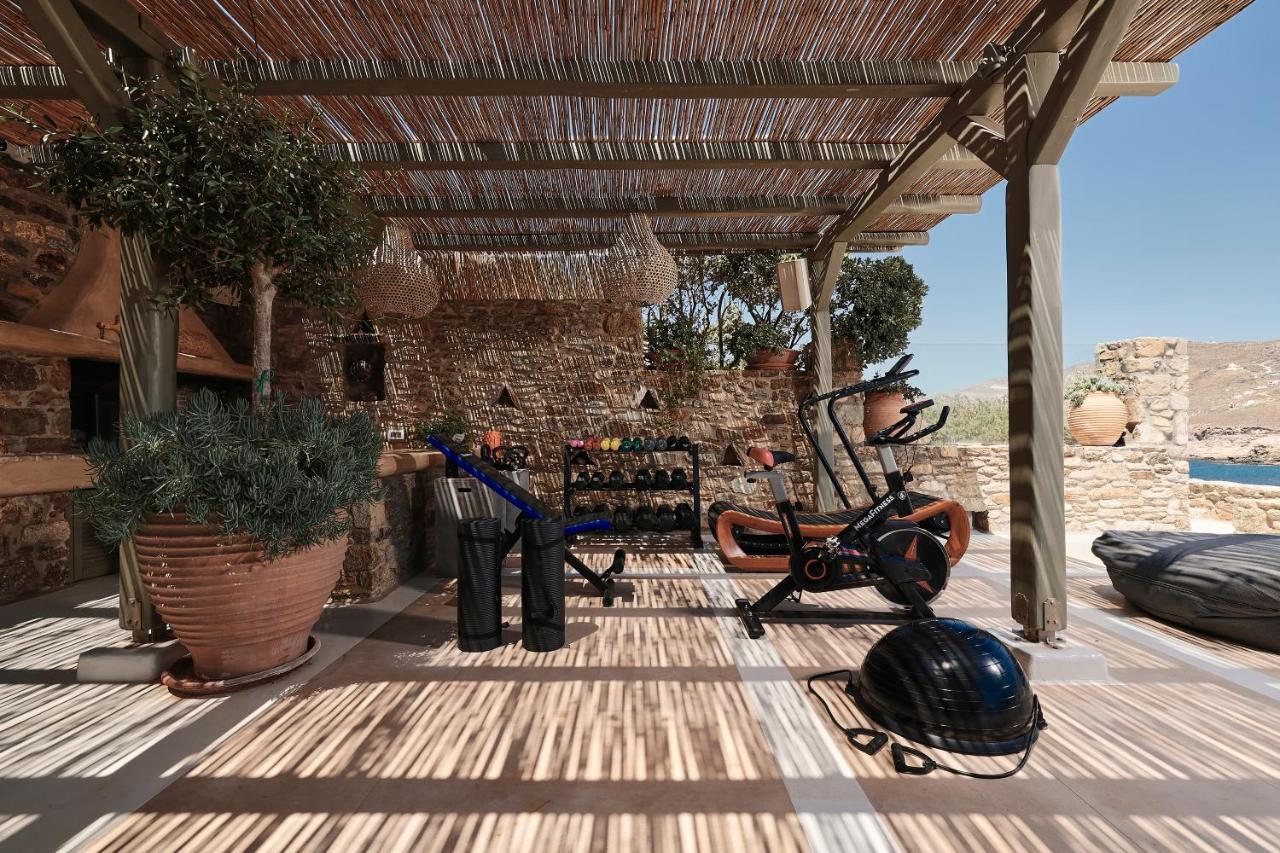 Villa Barbarossa - Elegant Beachfront Retreat With Heated Pool & Outdoor Gym * Ftelia (Mykonos)