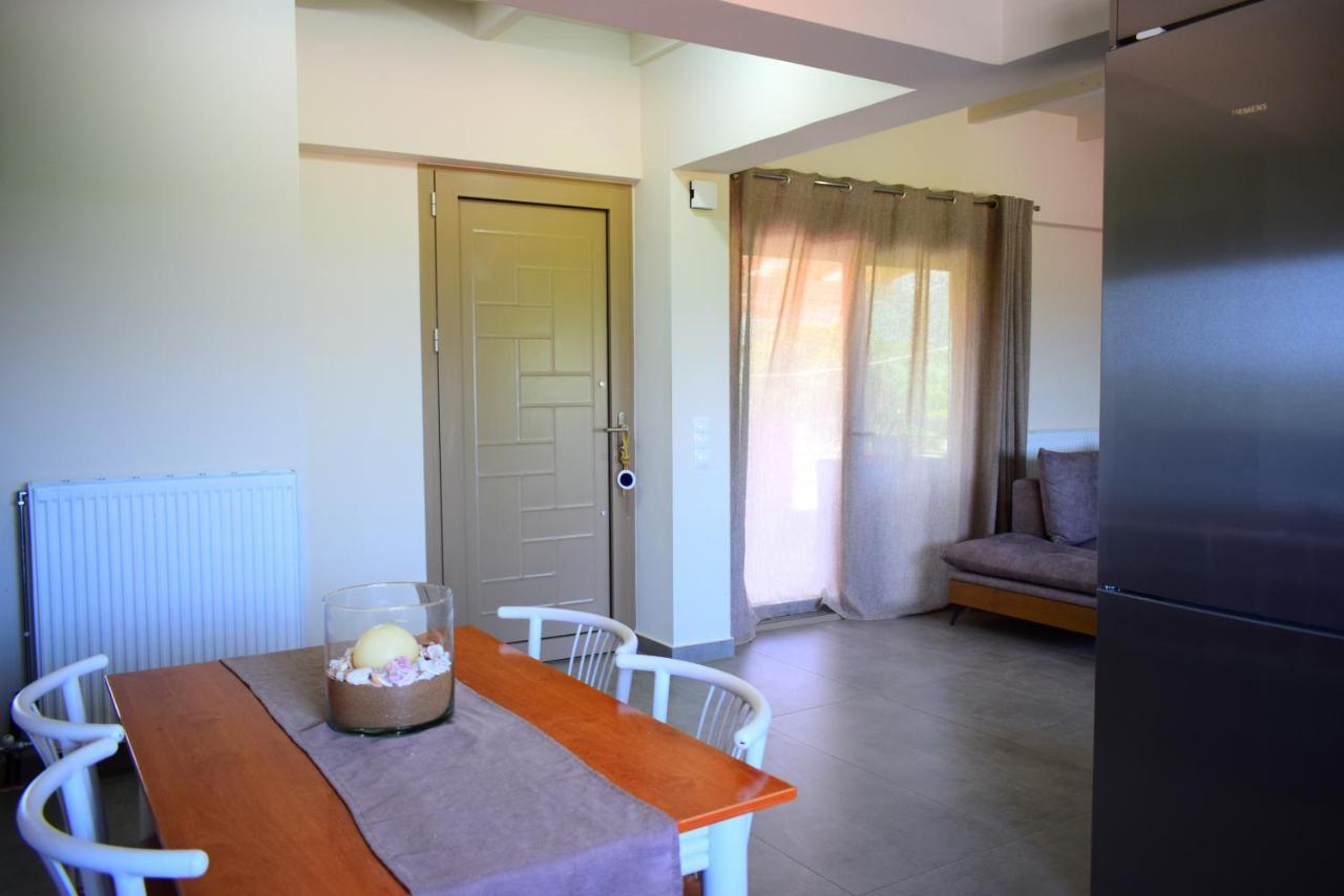 Holiday home Villeta Nikol “νηνεμία” Lixouri