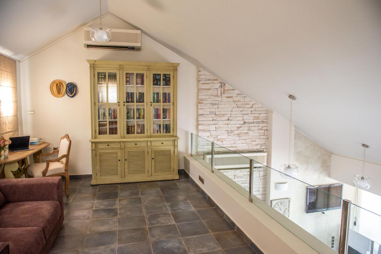 Oasis Holiday home Pefkali