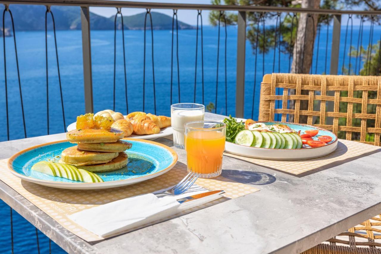 Akrotiri - Adult Friendly Paleokastritsa