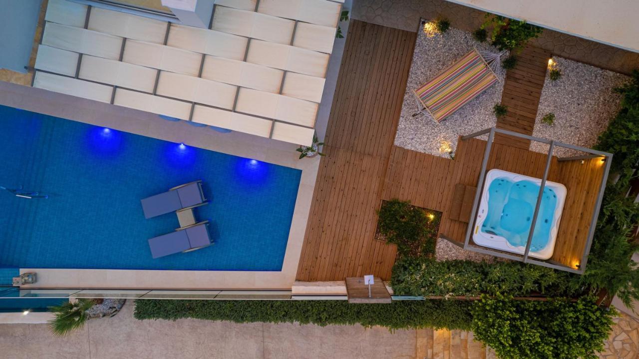 Artemis - Spectacular Views & Ideal For Large Groups, By Zantewize Villa Khartata