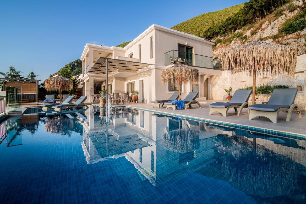 Artemis - Spectacular Views & Ideal For Large Groups, By Zantewize