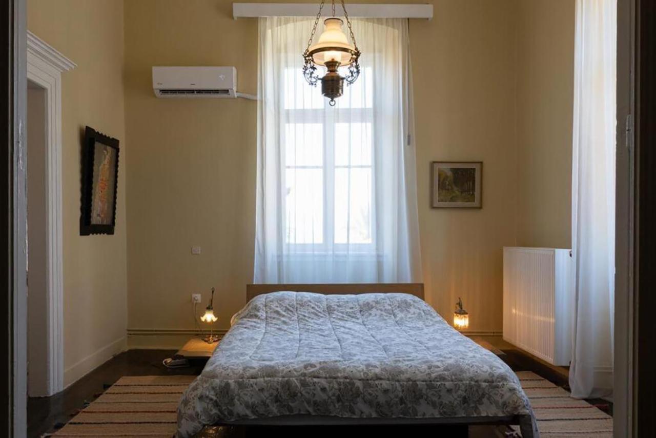 Mora Valisi Nafplio