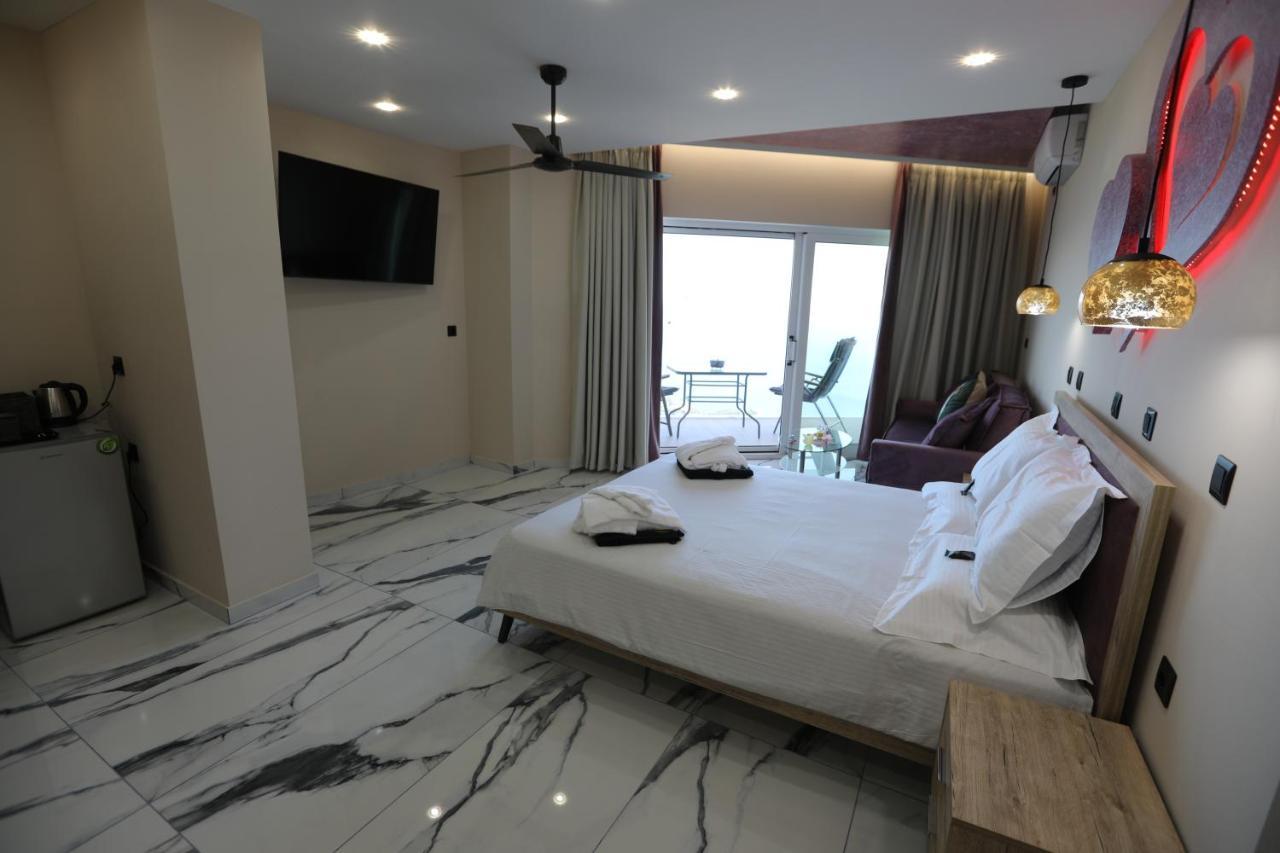 Golden Fox Studios And Suites Apartment *