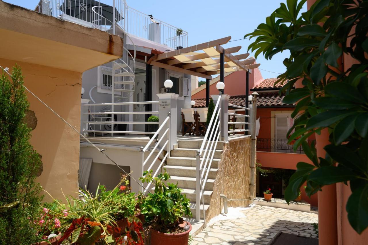 Maria's Dream House * Pentati