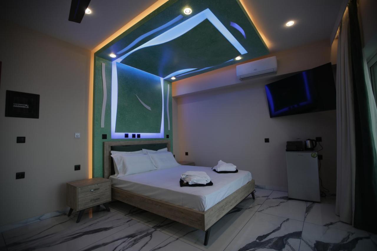 Golden Fox Studios And Suites Lakones