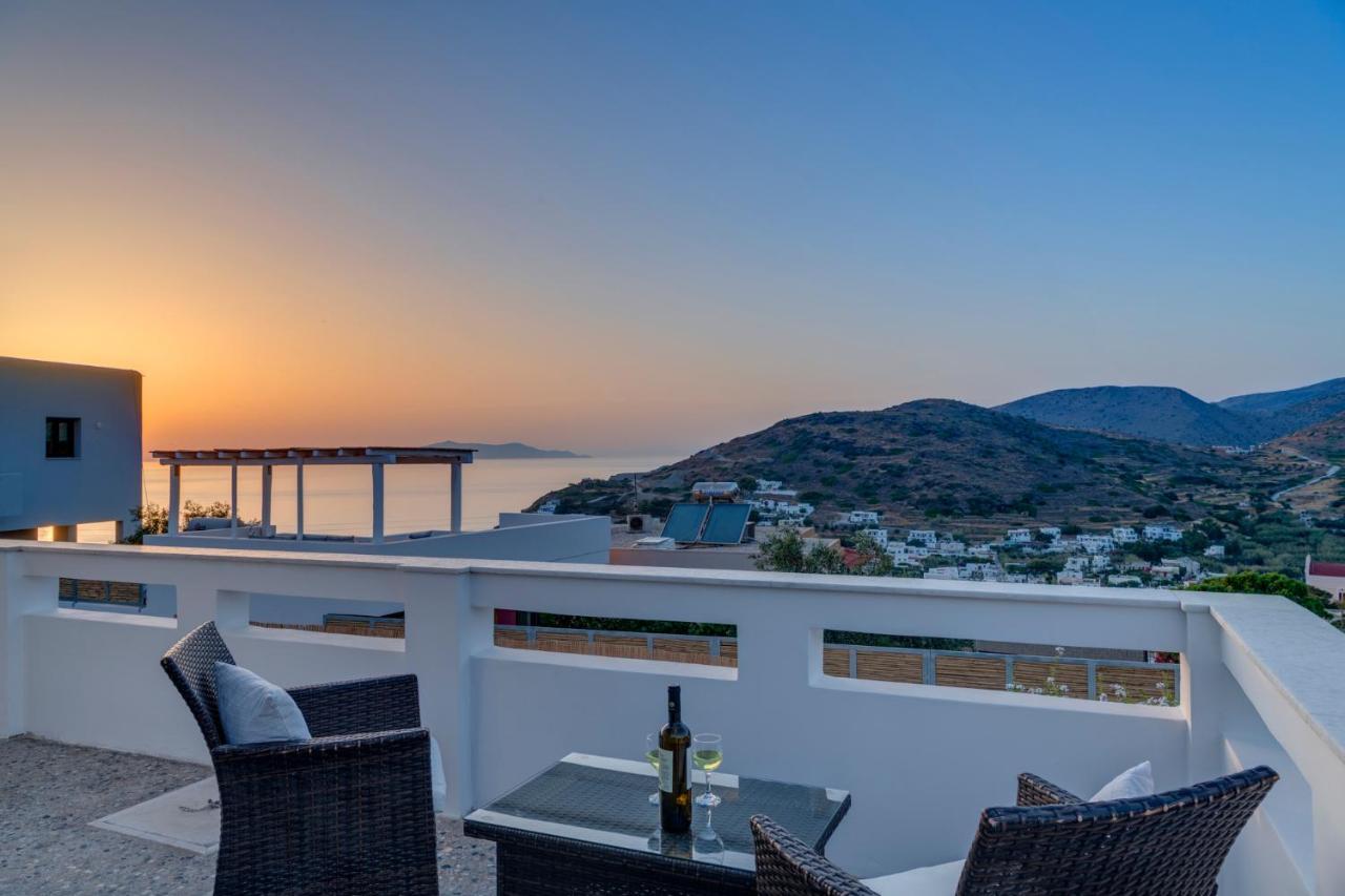 Cactus Guesthouse, συρος