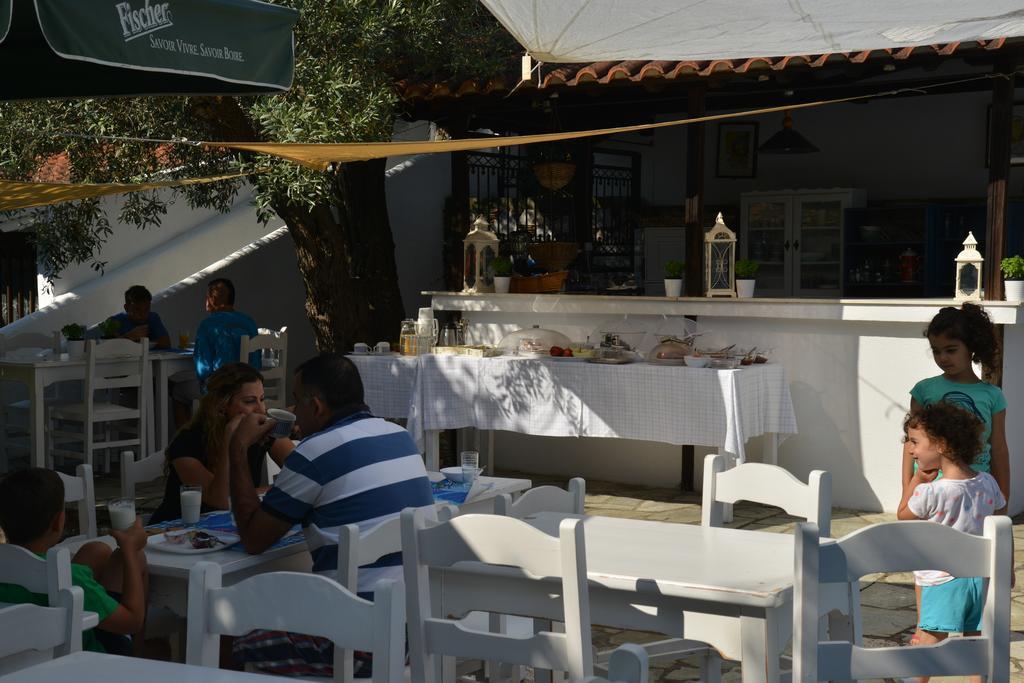 Anofli Skopelos Town