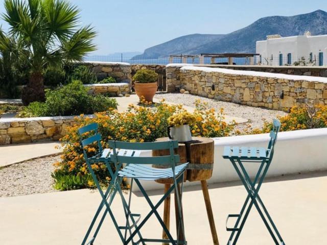Theia - Selene: Charming Beachside In Koufonissi Apartment *