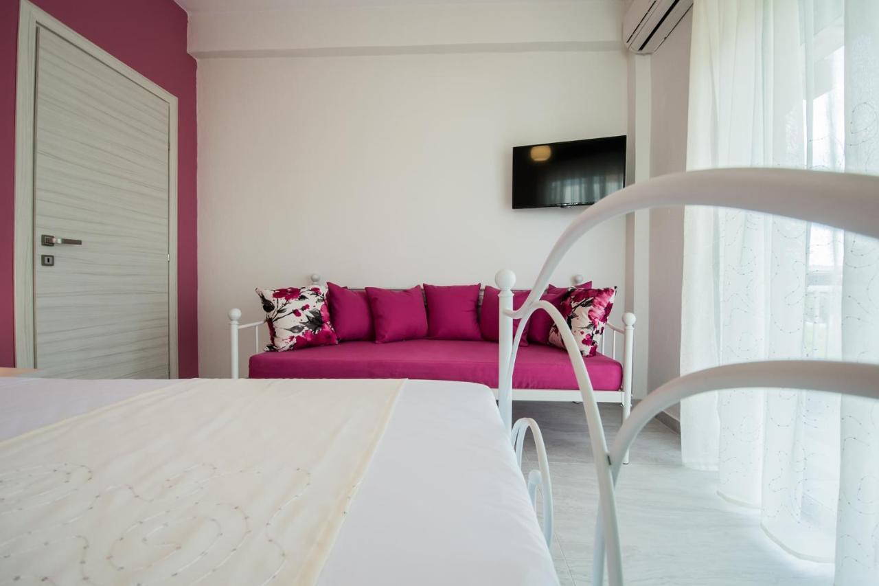 Apartment Chelona *