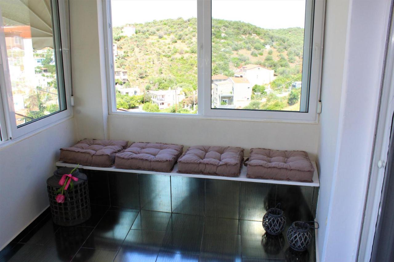 Sea View Villa *