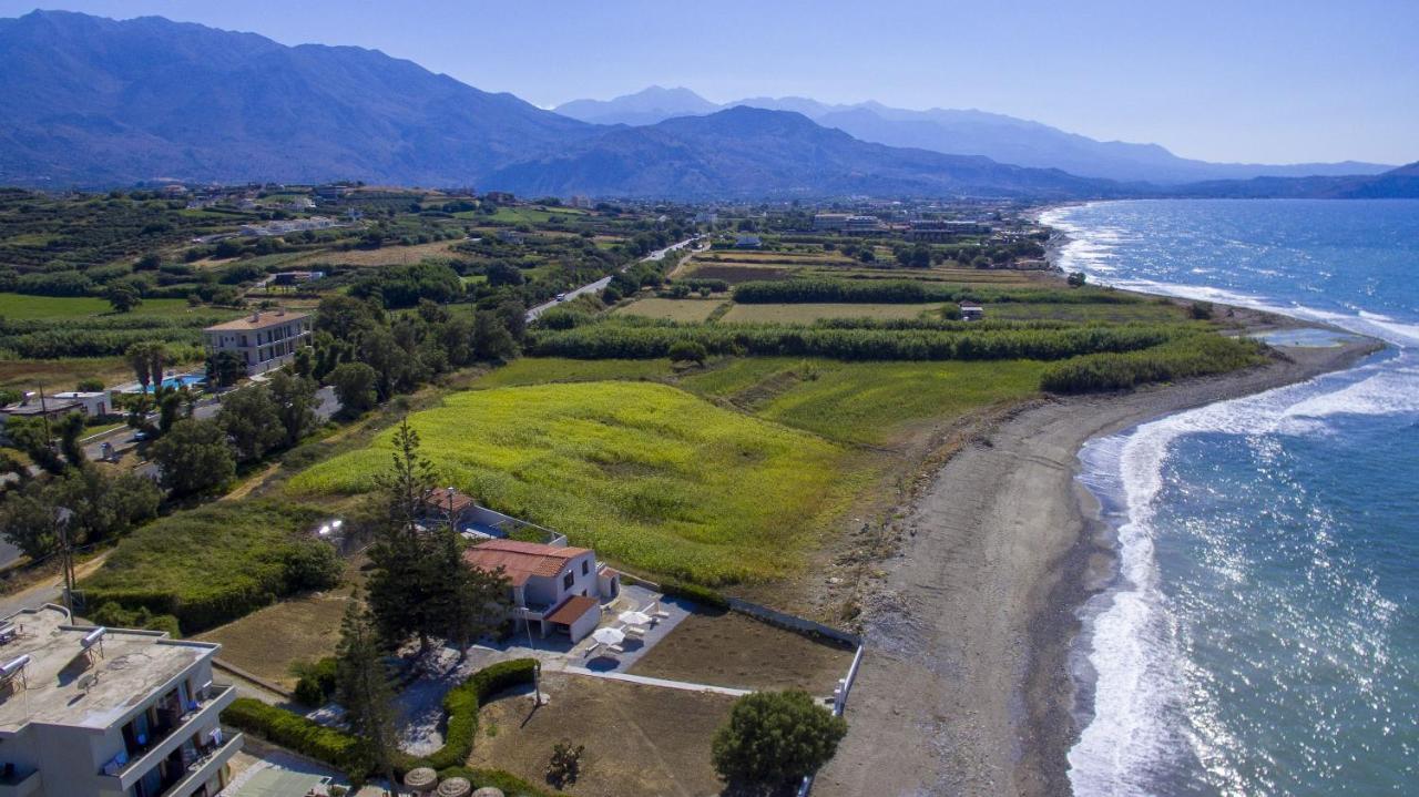 Villa Seafront Eirini *